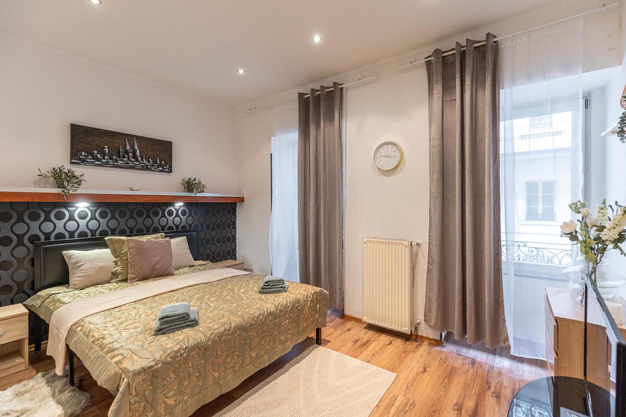 City Vibes Apartment - 3 Bdrms Budapest Exteriör bild